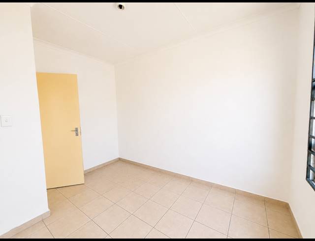 3 BEDROOM HOUSE FOR SALE IN VANDERBIJLPARK CE 4
